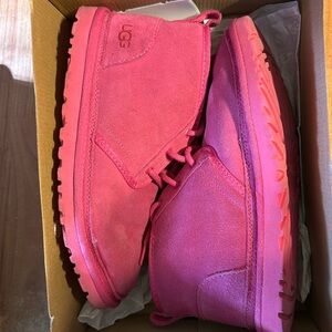 ***USED** Authentic UGG Womens Neumel Boot Pink Size 9 M